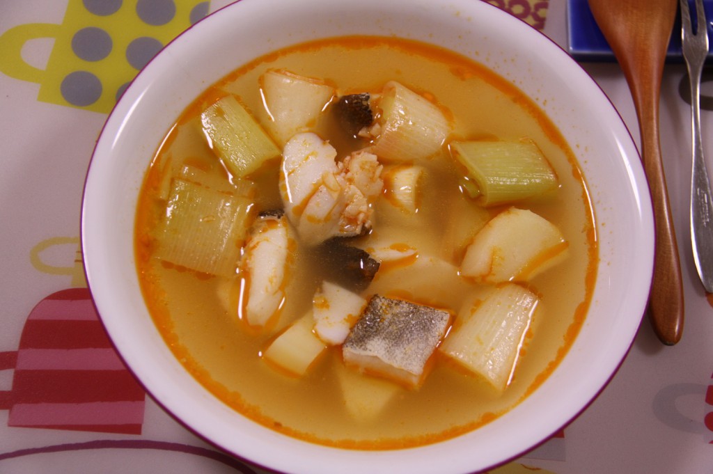 たっぷり葱と鱈のバスク風スープ たっぷりねぎとたらのばすくふうすーぷ きっちんさんの簡単料理